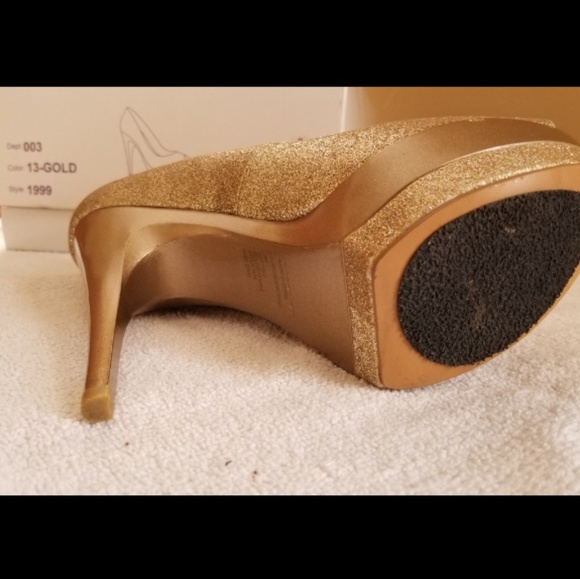 Gold Glitter Peep Toe Heels Size 8 - Picture 3 of 4